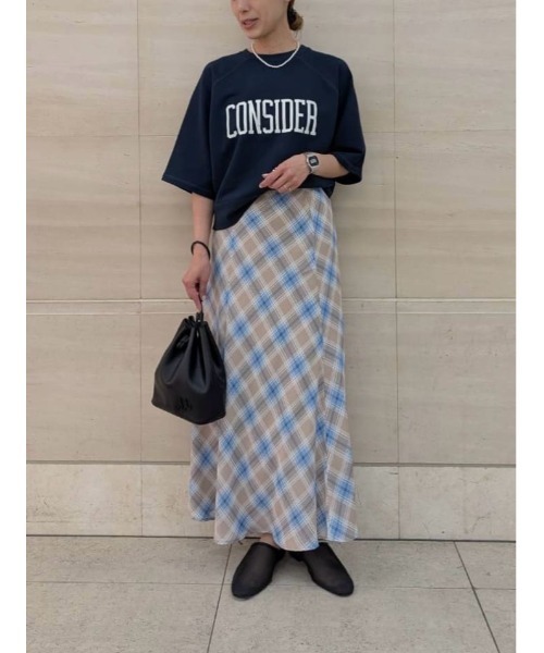 Mila Owen（ミラオーウェン）の「ショート丈半袖グラフィックトレーナー（Tシャツ/カットソー・レディース・ホワイト/ネイビー/ブルー・FREE）」の16枚目の写真