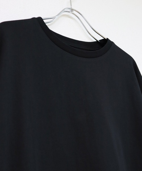 attiree(アティレー)の「【無地】【UVカット】ボリューム袖長袖Tシャツ(Tシャツ/カットソー・レディース・ブラック/ホワイト・FREE)」の11枚目の写真