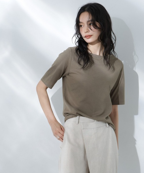 NANO universe(ナノユニバース)の「Anti Soaked(R) 汗染み防止ボートネックTシャツ(Tシャツ/カットソー・レディース・ホワイト/ブラック/カーキ/チャコール・S/M/L)」の19枚目の写真