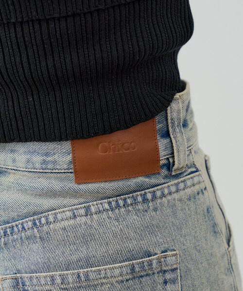 Chico（チコ）の「【4色展開】ポケット刺繍タイトフレアデニム