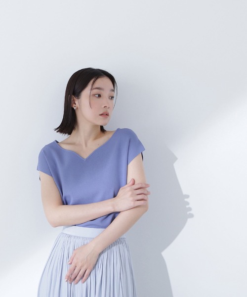 NATURAL BEAUTY BASIC(ナチュラルビューティーベーシック)の「◇総針ベーシックシリーズ ニュアンスネックニット(ニット/セーター・レディース・チャコールグレー/ブルー/ベージュ・FREE)」の20枚目の写真