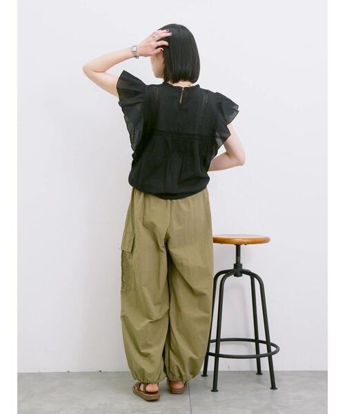 Samansa Mos2 blue（サマンサモスモスブルー）の「◎ナイロンカーゴパンツ（その他パンツ・レディース・ライトベージュ/カーキ/ブラック・F）」の17枚目の写真