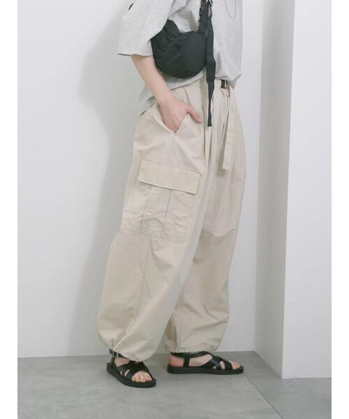 Samansa Mos2 blue（サマンサモスモスブルー）の「◎ナイロンカーゴパンツ（その他パンツ・レディース・ライトベージュ/カーキ/ブラック・F）」の22枚目の写真