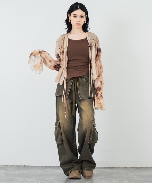 ANAP（アナップ）の「ウエストレイヤードデザインカーゴデニムパンツ（デニムパンツ・レディース・カーキ/ブラック・FREE）」の16枚目の写真