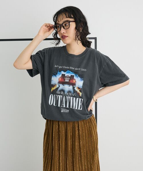 CRAFT STANDARD BOUTIQUE（クラフトスタンダードブティック）の「BACK TO THE FUTURE TEE【ユニセックス】（Tシャツ/カットソー・レディース・チャコールグレー・FREE）」の4枚目の写真