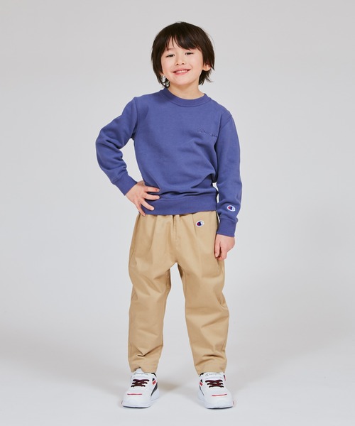 Champion（チャンピオン）の「【Champion/チャンピオン】キッズ ベーシック クルーネックスウェットシャツ（スウェット・キッズ・ブルー系その他/ブラック系その他/アイボリー系/ライトブラウン・120/130/140/150/100/110/160）」の9枚目の写真