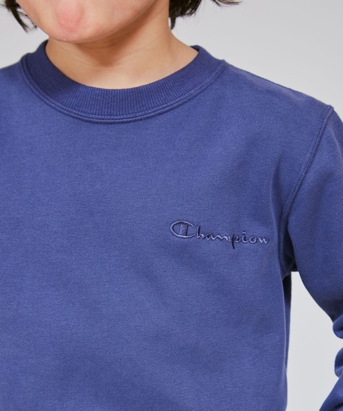 Champion（チャンピオン）の「【Champion/チャンピオン】キッズ ベーシック クルーネックスウェットシャツ（スウェット・キッズ・ブルー系その他/ブラック系その他/アイボリー系/ライトブラウン・120/130/140/150/100/110/160）」の5枚目の写真
