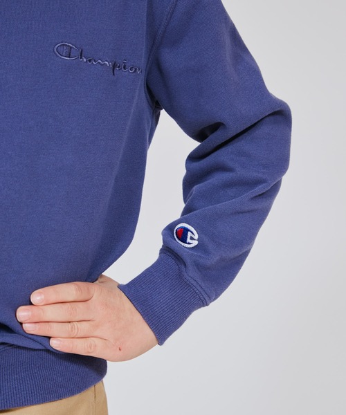 Champion（チャンピオン）の「【Champion/チャンピオン】キッズ ベーシック クルーネックスウェットシャツ（スウェット・キッズ・ブルー系その他/ブラック系その他/アイボリー系/ライトブラウン・120/130/140/150/100/110/160）」の6枚目の写真