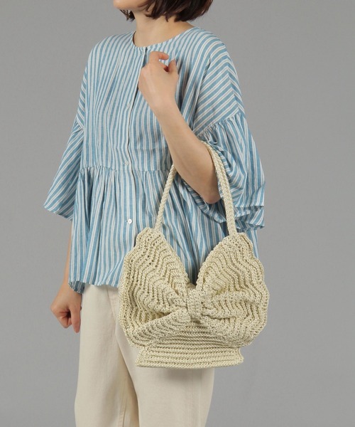 Elura（エルーラ）の「クロッシェリボントート/286760（トートバッグ・レディース・アイボリー/ブラック/ブラウン・ONE SIZE）」の4枚目の写真