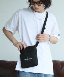 【Calvin Klein JEANS/カルバンクライン ジーンズ】SPORT ESSENTIALS FLAT PACK18 M / スポーツ エッセンシャル フラップ パック ショルダーバッグ