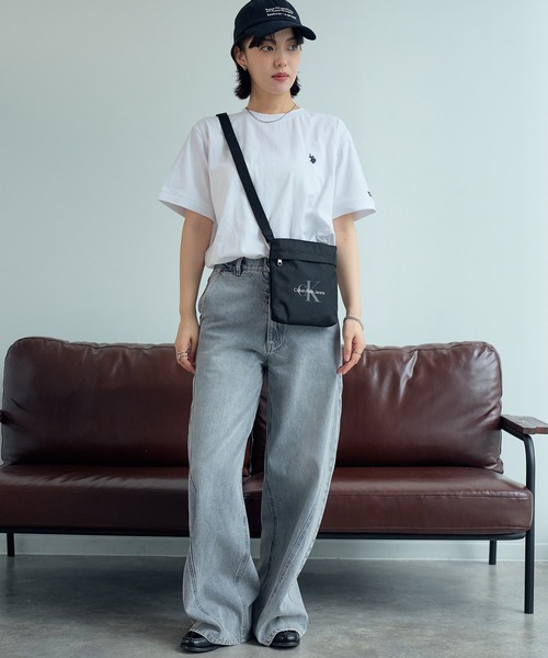 Calvin Klein Jeans(カルヴァンクラインジーンズ)の「【Calvin Klein JEANS/カルバンクライン ジーンズ】SPORT ESSENTIALS FLAT PACK18 M / スポーツ エッセンシャル フラップ パック ショルダーバッグ(ショルダーバッグ・メンズ・ブラック・FREE)」の8枚目の写真