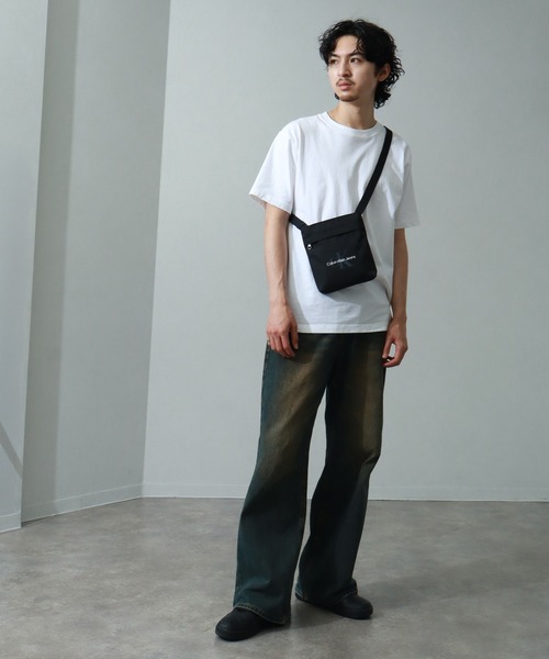 Calvin Klein Jeans(カルヴァンクラインジーンズ)の「【Calvin Klein JEANS/カルバンクライン ジーンズ】SPORT ESSENTIALS FLAT PACK18 M / スポーツ エッセンシャル フラップ パック ショルダーバッグ(ショルダーバッグ・メンズ・ブラック・FREE)」の11枚目の写真