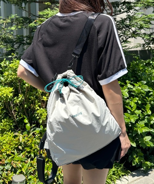 wears(ウェアーズ)の「配色 軽量 パステルカラーナップサック(バックパック/リュック・レディース・ピンク/グレー・FREE)」の2枚目の写真