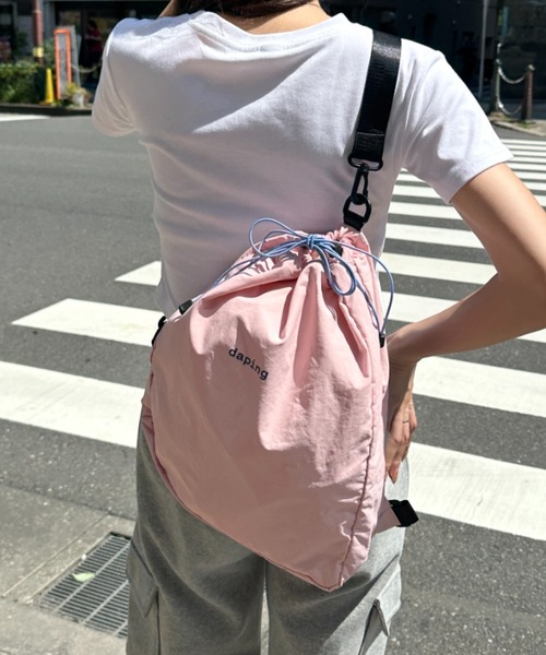 wears(ウェアーズ)の「配色 軽量 パステルカラーナップサック(バックパック/リュック・レディース・ピンク/グレー・FREE)」の1枚目の写真