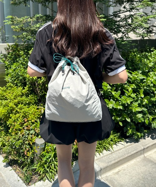 wears(ウェアーズ)の「配色 軽量 パステルカラーナップサック(バックパック/リュック・レディース・ピンク/グレー・FREE)」の3枚目の写真