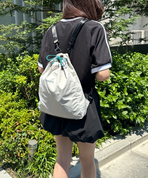 wears(ウェアーズ)の「配色 軽量 パステルカラーナップサック(バックパック/リュック・レディース・ピンク/グレー・FREE)」の5枚目の写真