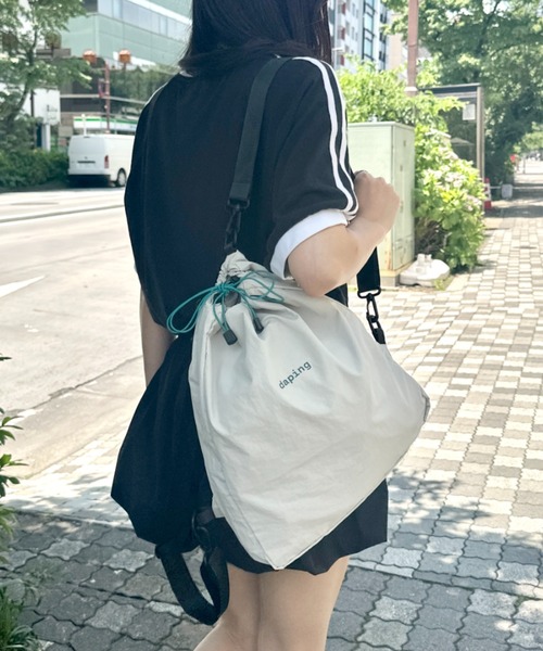 wears(ウェアーズ)の「配色 軽量 パステルカラーナップサック(バックパック/リュック・レディース・ピンク/グレー・FREE)」の10枚目の写真
