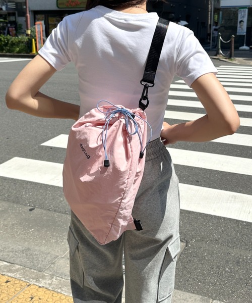 wears(ウェアーズ)の「配色 軽量 パステルカラーナップサック(バックパック/リュック・レディース・ピンク/グレー・FREE)」の21枚目の写真