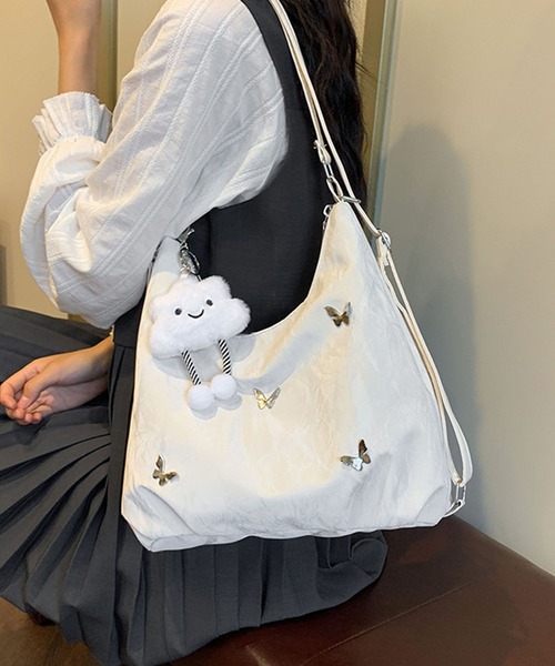 ✧‧˚ Fatima✧‧˚ハンドメイド 手編み バタフライ模様 バッグ ✧‧˚ Fatima✧‧˚ハンドメイド 手編み バタフライ模様 バッグ