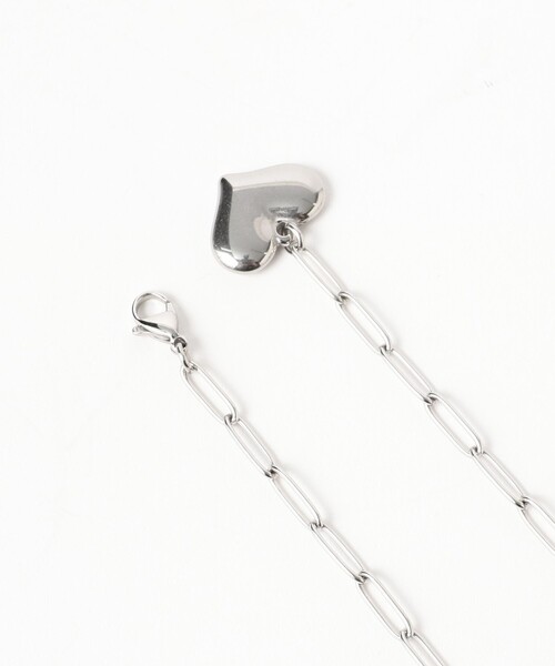 Ray BEAMS（レイビームス）の「ハート クリップ チャーム ネックレス（ネックレス・レディース・シルバー・ONE SIZE）」の3枚目の写真