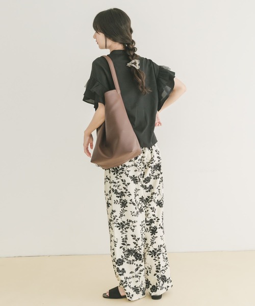 ITEMS URBANRESEARCH（アイテムズ アーバンリサーチ）の「チュールドッキングフリルブラウス（シャツ/ブラウス・レディース・グレー系その他/ブラック/オフホワイト・FREE）」の4枚目の写真