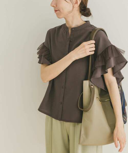 ITEMS URBANRESEARCH（アイテムズ アーバンリサーチ）の「チュールドッキングフリルブラウス（シャツ/ブラウス・レディース・グレー系その他/ブラック/オフホワイト・FREE）」の5枚目の写真