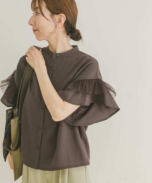 ITEMS URBANRESEARCH（アイテムズ アーバンリサーチ）の「チュールドッキングフリルブラウス（シャツ/ブラウス・レディース・グレー系その他/ブラック/オフホワイト・FREE）」の7枚目の写真