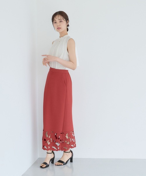 Andemiu（アンデミュウ）の「カットワークシシュウIラインスカート577084（スカート・レディース・ネイビー/レッド・SMALL/MEDIUM）」の8枚目の写真