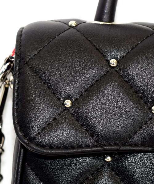 DRESSTERIOR（ドレステリア）の「キルテッドショルダーバッグ（ショルダーバッグ・レディース・ワインレッド/ベージュ/ブラック・00）」の10枚目の写真