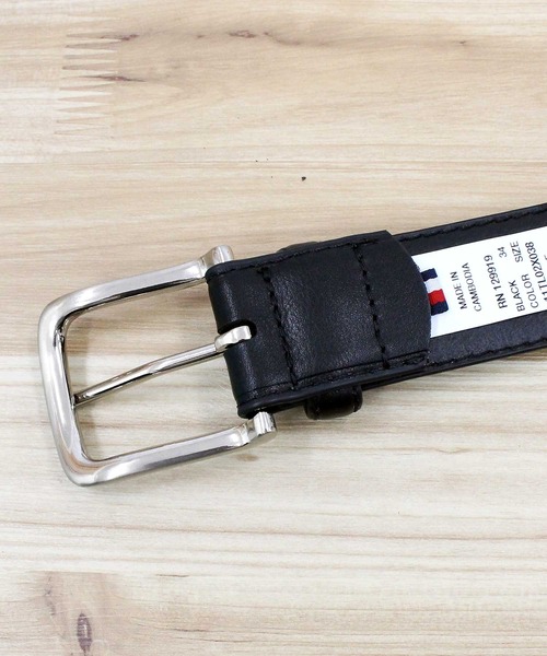 TOMMY HILFIGER(トミーヒルフィガー)の「バックルロゴ フェイクレザーベルト(ベルト・メンズ・ブラック・34/38)」の5枚目の写真
