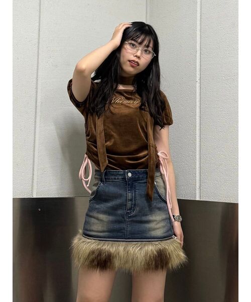 jouetie（ジュエティ）の「ベロアチョーカートップス【セットアップ対応】（Tシャツ/カットソー・レディース・ブラウン/ネイビー/グレー・MEDIUM）」の8枚目の写真