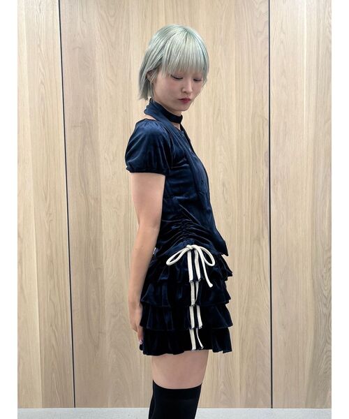 jouetie（ジュエティ）の「ベロアチョーカートップス【セットアップ対応】（Tシャツ/カットソー・レディース・ブラウン/ネイビー/グレー・MEDIUM）」の12枚目の写真