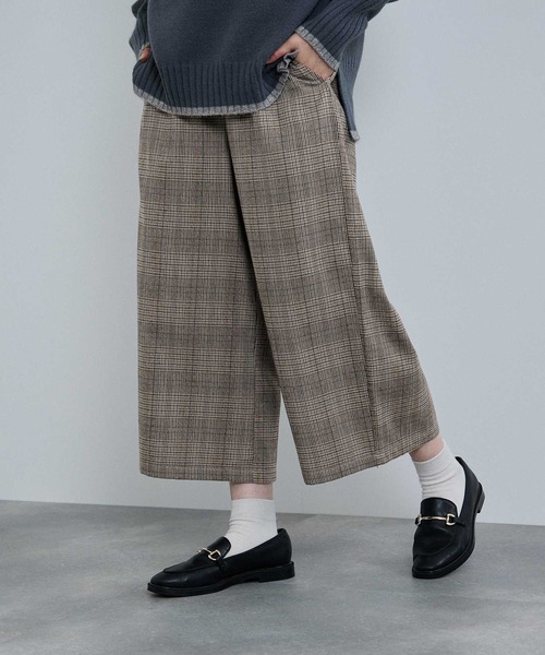 NAVY(ネイビー)の「nAvy ワイドクロップドパンツ(その他パンツ・レディース・ネイビー系/チャコールグレー/グリーン系・L/M)」の2枚目の写真