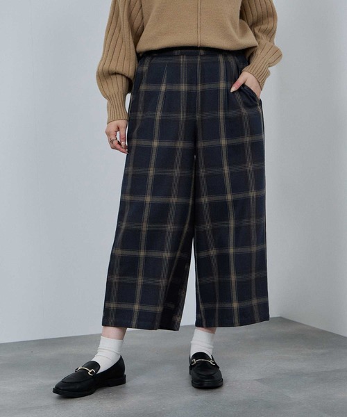 NAVY(ネイビー)の「nAvy ワイドクロップドパンツ(その他パンツ・レディース・ネイビー系/チャコールグレー/グリーン系・L/M)」の3枚目の写真