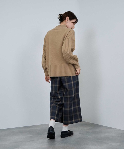 NAVY(ネイビー)の「nAvy ワイドクロップドパンツ(その他パンツ・レディース・ネイビー系/チャコールグレー/グリーン系・L/M)」の7枚目の写真
