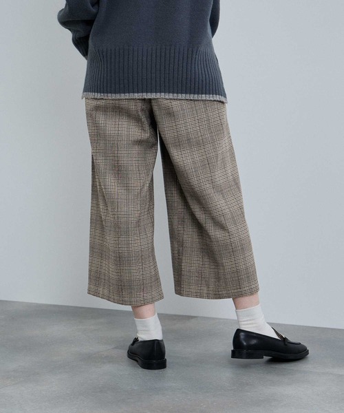 NAVY(ネイビー)の「nAvy ワイドクロップドパンツ(その他パンツ・レディース・ネイビー系/チャコールグレー/グリーン系・L/M)」の8枚目の写真