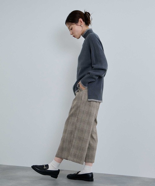 NAVY(ネイビー)の「nAvy ワイドクロップドパンツ(その他パンツ・レディース・ネイビー系/チャコールグレー/グリーン系・L/M)」の11枚目の写真