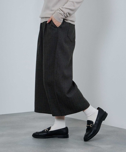 NAVY(ネイビー)の「nAvy ワイドクロップドパンツ(その他パンツ・レディース・ネイビー系/チャコールグレー/グリーン系・L/M)」の12枚目の写真