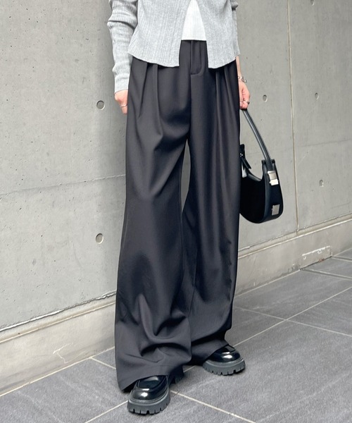 ABYS(アビス)の「【LONG丈】ツータックボリュームワイドスラックス(スラックス・レディース・ベージュ/ブラック/グレー・LARGE/MEDIUM)」の5枚目の写真