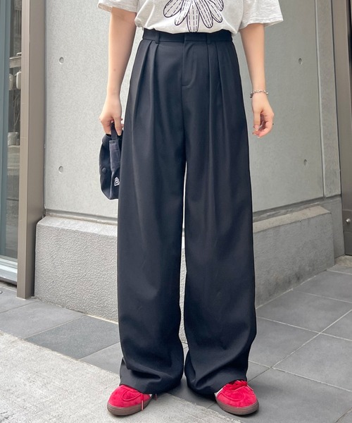 ABYS(アビス)の「【LONG丈】ツータックボリュームワイドスラックス(スラックス・レディース・ベージュ/ブラック/グレー・LARGE/MEDIUM)」の9枚目の写真