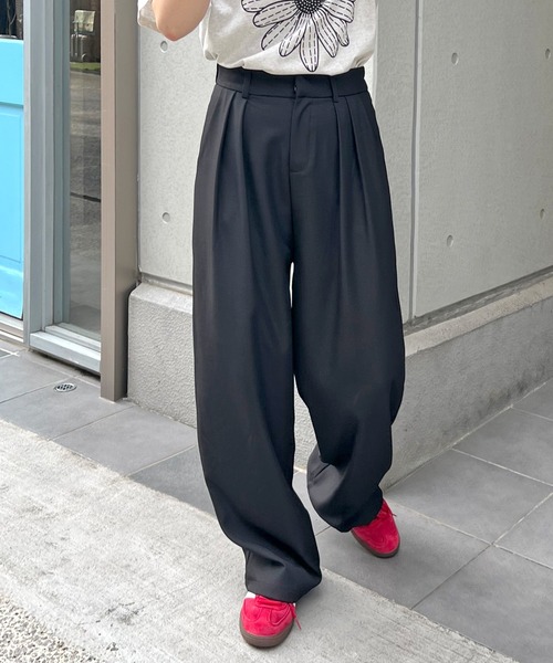 ABYS(アビス)の「【LONG丈】ツータックボリュームワイドスラックス(スラックス・レディース・ベージュ/ブラック/グレー・LARGE/MEDIUM)」の10枚目の写真