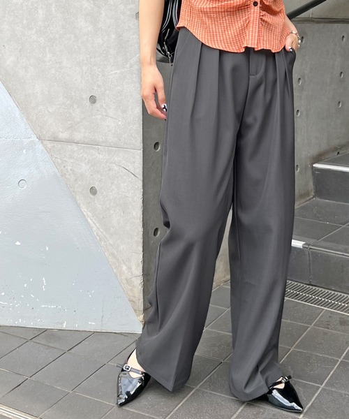 ABYS(アビス)の「【LONG丈】ツータックボリュームワイドスラックス(スラックス・レディース・ベージュ/ブラック/グレー・LARGE/MEDIUM)」の19枚目の写真