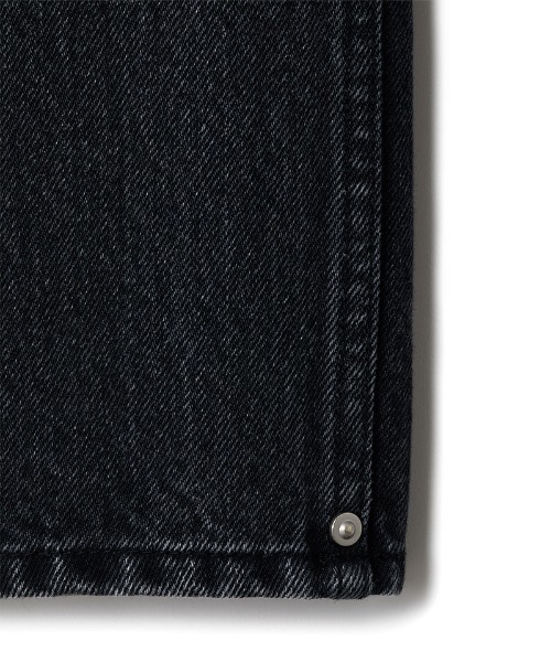 PERVERZE（パーバーズ）の「Nano Mist Denim-Loose Straight（デニムパンツ・レディース・ブルー/ブラック・0/2/1）」の5枚目の写真