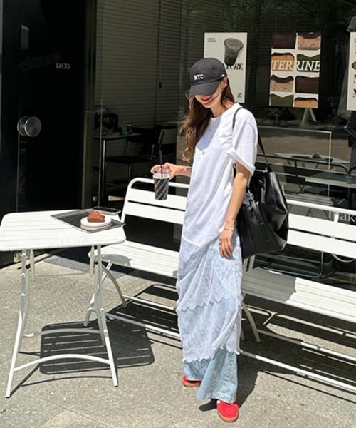 Dalfwin（ダールフィン）の「韓国ファッション レースドッキングデザイン半袖Tシャツワンピース（ワンピース・レディース・ブラック/ホワイト・FREE）」の3枚目の写真