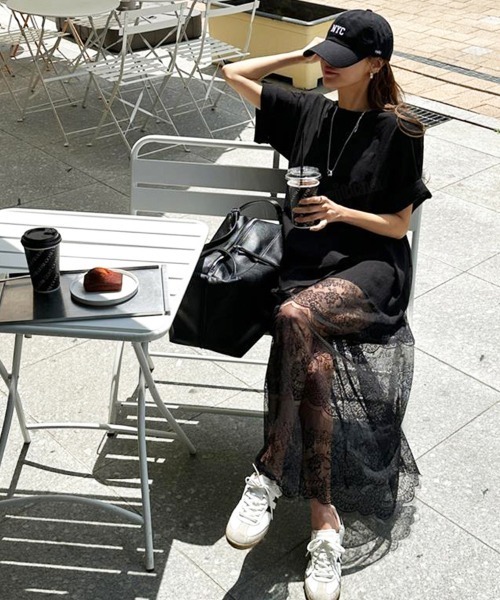 Dalfwin（ダールフィン）の「韓国ファッション レースドッキングデザイン半袖Tシャツワンピース（ワンピース・レディース・ブラック/ホワイト・FREE）」の9枚目の写真