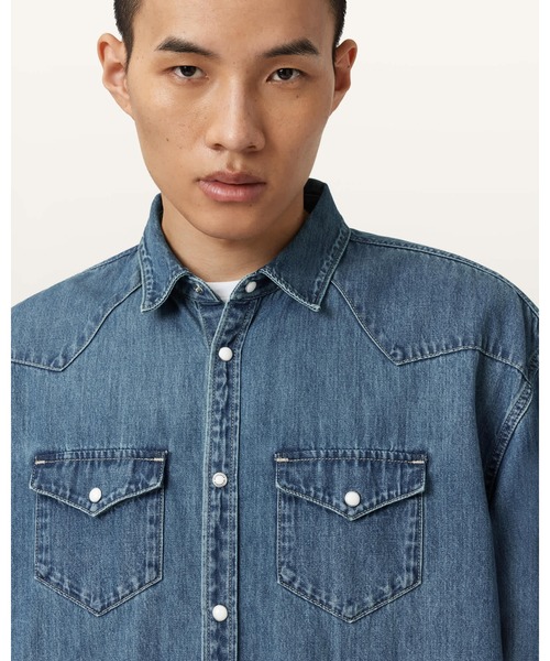 ALLSAINTS(オールセインツ)の「FENTON DENIM SHIRT | FENTON デニム シャツ(シャツ/ブラウス・メンズ・インディゴブルー・S/M/L/XS)」の2枚目の写真