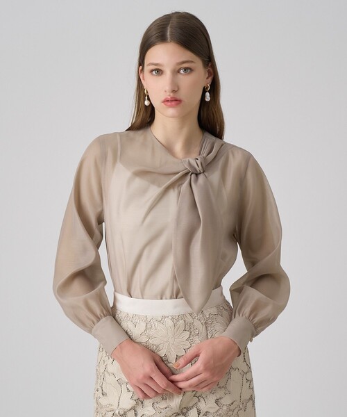 ANAYI（アナイ）の「オーガンジーツイストボウブラウス（シャツ/ブラウス・レディース・ホワイト/レッド/ベージュ/ネイビー・38/36）」の2枚目の写真