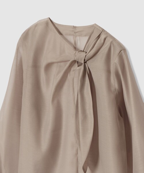 ANAYI（アナイ）の「オーガンジーツイストボウブラウス（シャツ/ブラウス・レディース・ホワイト/レッド/ベージュ/ネイビー・38/36）」の15枚目の写真