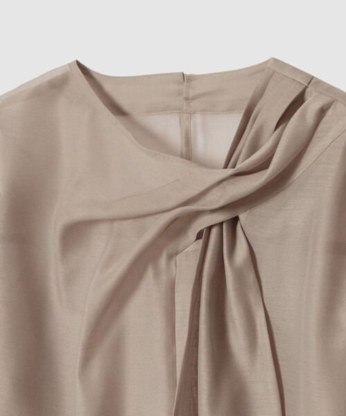 ANAYI（アナイ）の「オーガンジーツイストボウブラウス（シャツ/ブラウス・レディース・ホワイト/レッド/ベージュ/ネイビー・38/36）」の17枚目の写真