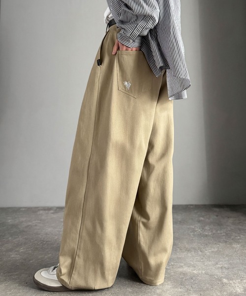 セール】綿100％ インツータック仕様 ワイドバルーンパンツ／Inverted